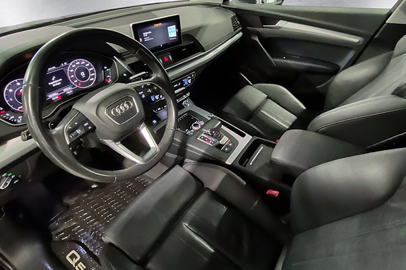 Audi Q5 10 of 23