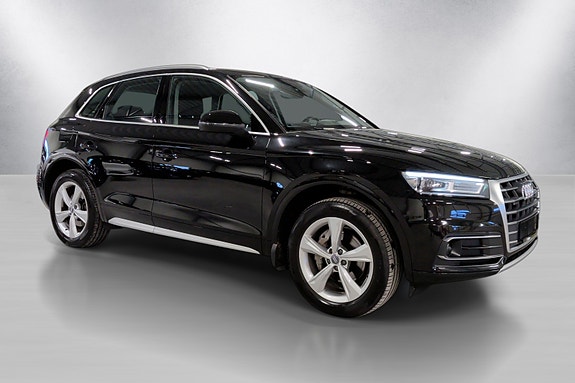 Audi Q5 2 of 23