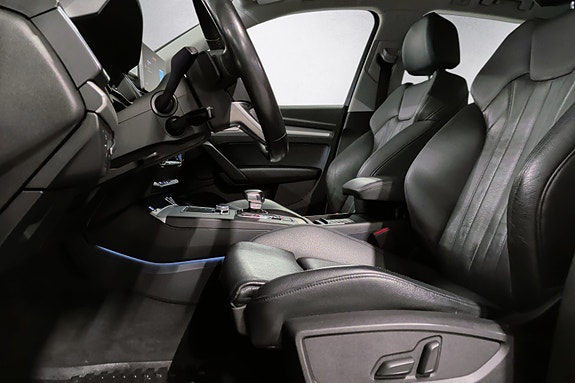 Audi Q5 12 of 23