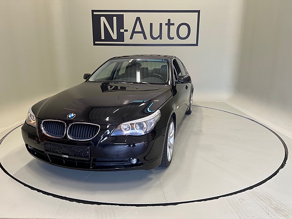 BMW 520i 3 of 24