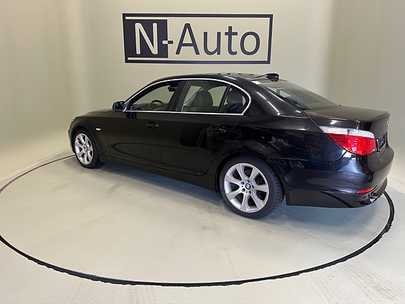 BMW 520i 6 of 24