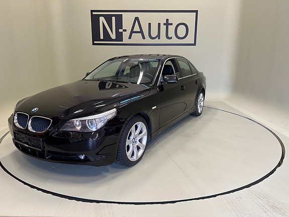 BMW 520i 2 of 24