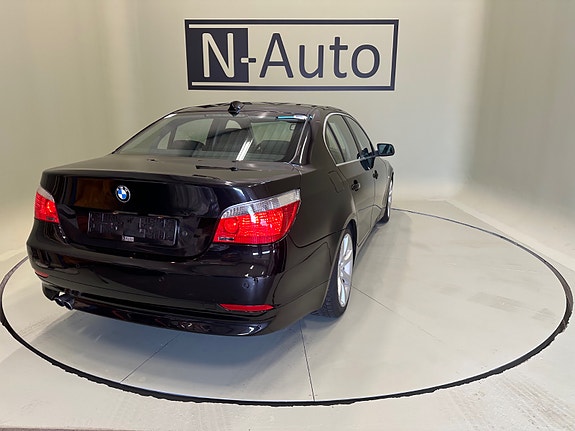 BMW 520i 9 of 24