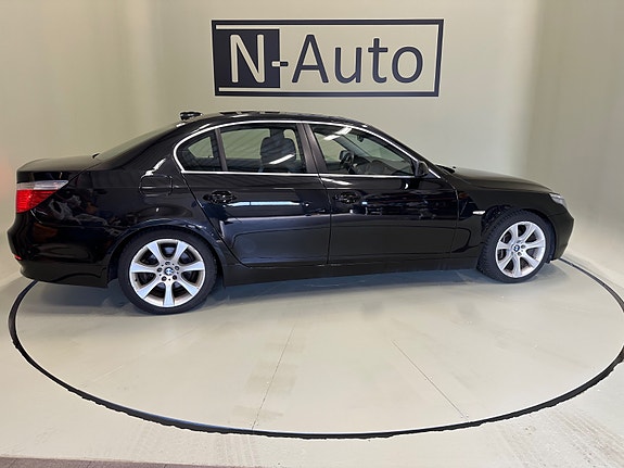 BMW 520i 12 of 24
