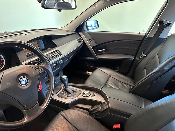BMW 520i 21 of 24