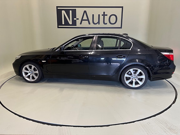 BMW 520i 5 of 24