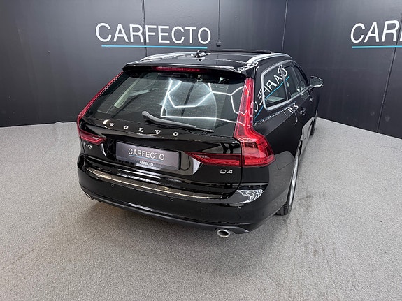 Volvo V90 12 of 30