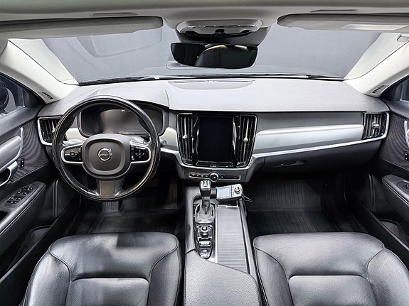 Volvo V90 23 of 30