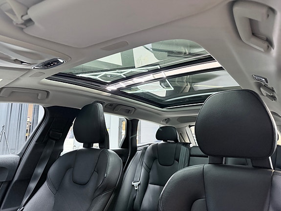 Volvo V90 19 of 30