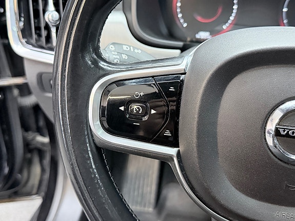 Volvo V90 28 of 30