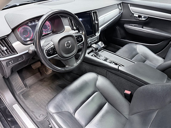 Volvo V90 17 of 30
