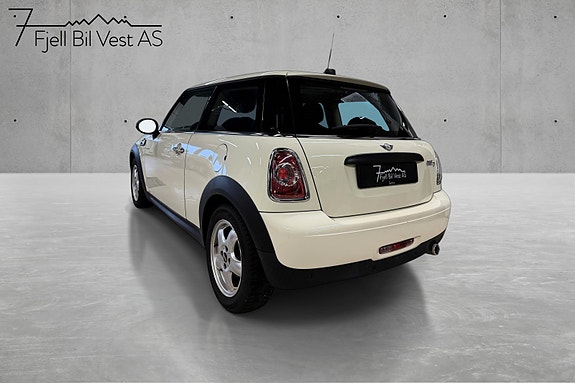 MINI One 9 of 30