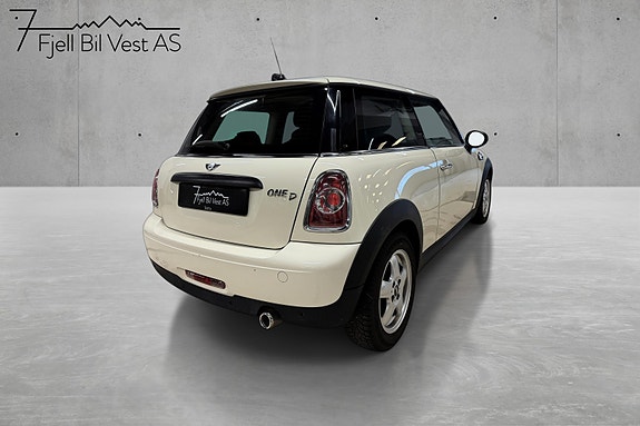 MINI One 7 of 30