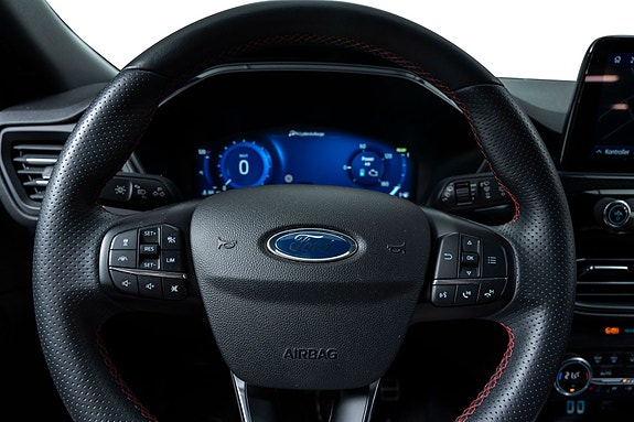 Ford Kuga 22 of 30