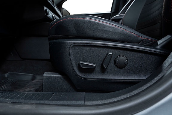 Ford Kuga 25 of 30