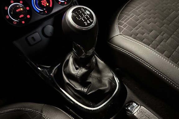 Opel Corsa 21 of 22