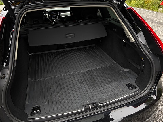 Volvo V90 13 of 17
