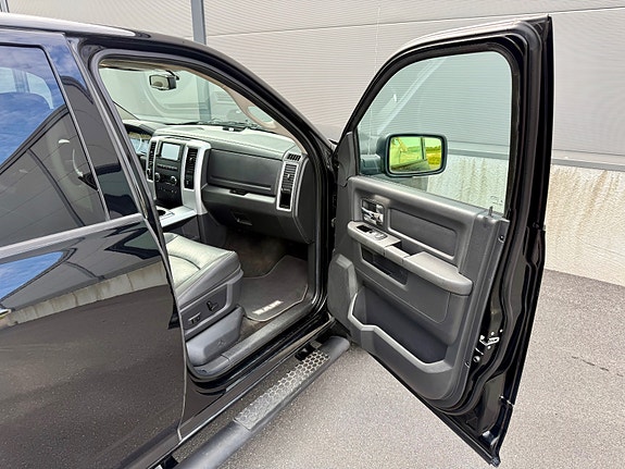 Dodge RAM 25 of 30