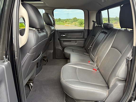 Dodge RAM 30 of 30