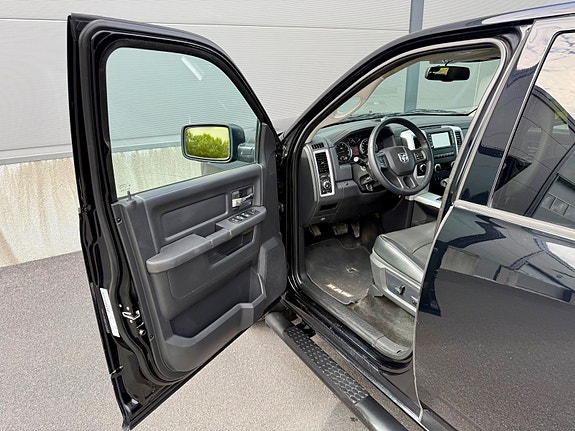 Dodge RAM 9 of 30