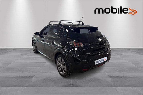 Peugeot e-208 21 of 24