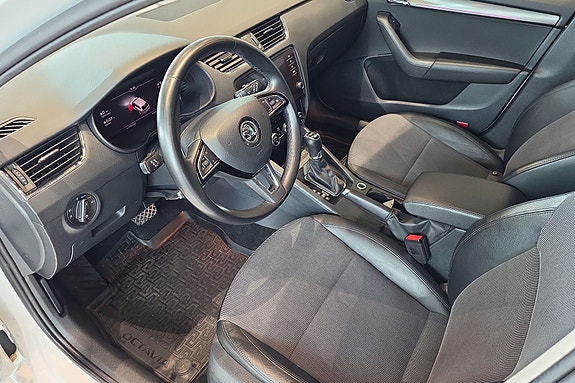 Skoda Octavia 15 of 30