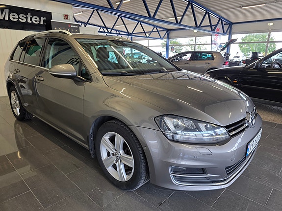 Volkswagen Golf VII 5 of 16