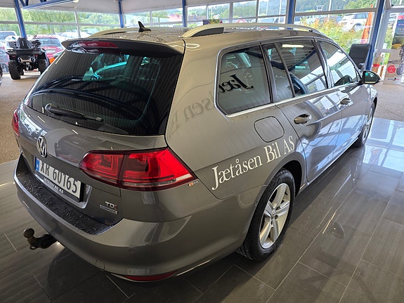 Volkswagen Golf VII 4 of 16