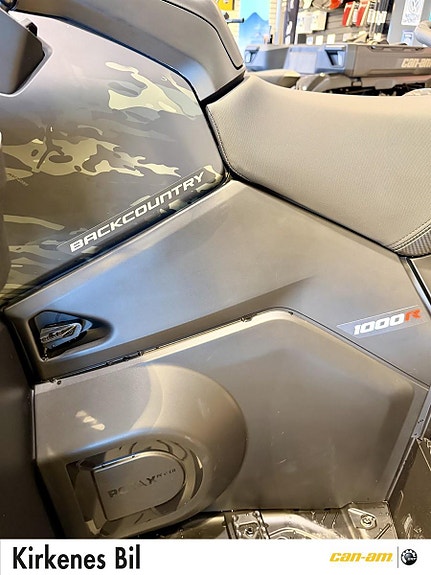 Can-Am Outlander MAX 1000 R Backcountry 11 of 12