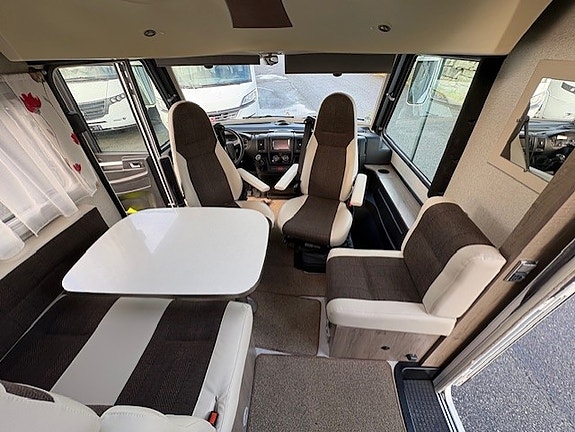 Bavaria (Pilote) I-60 LP Arctic 17 of 26