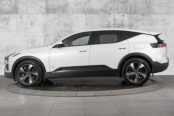 Polestar 3 8 of 30
