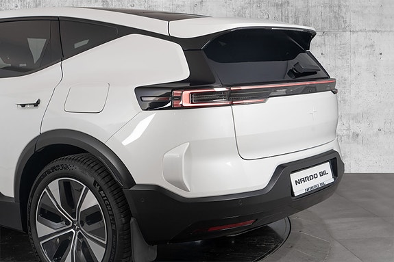 Polestar 3 10 of 30