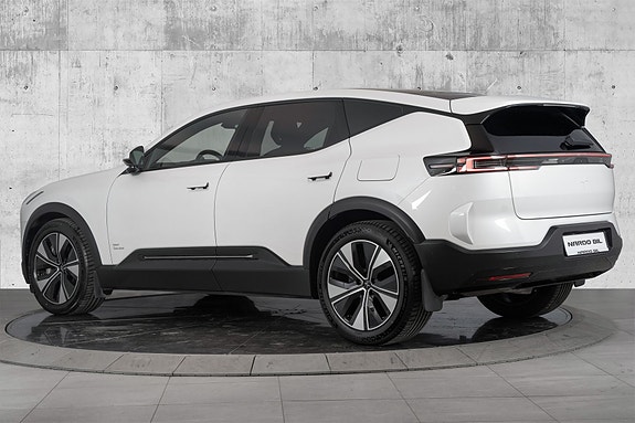 Polestar 3 9 of 30