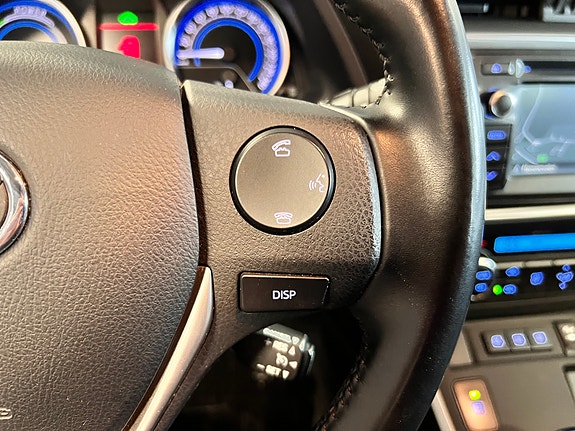 Toyota Auris 19 of 25