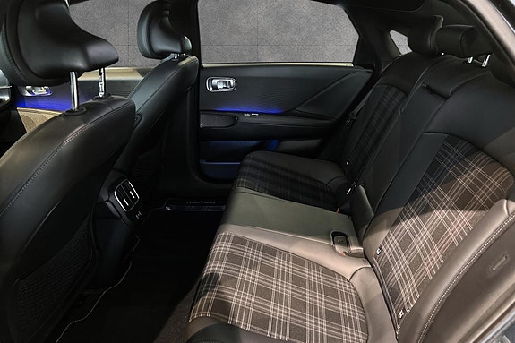 Hyundai Ioniq 6 11 of 15