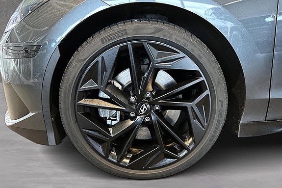 Hyundai Ioniq 6 13 of 15