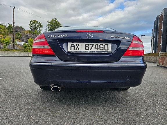 Mercedes-Benz CLK200 8 of 23