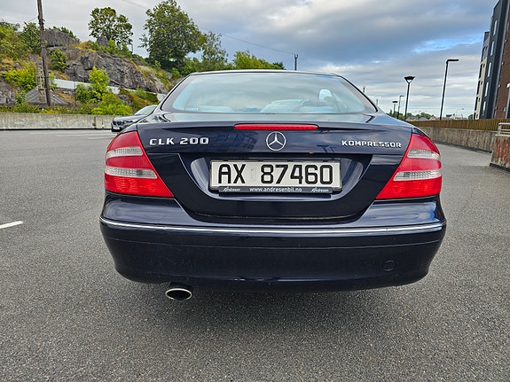 Mercedes-Benz CLK200 9 of 23