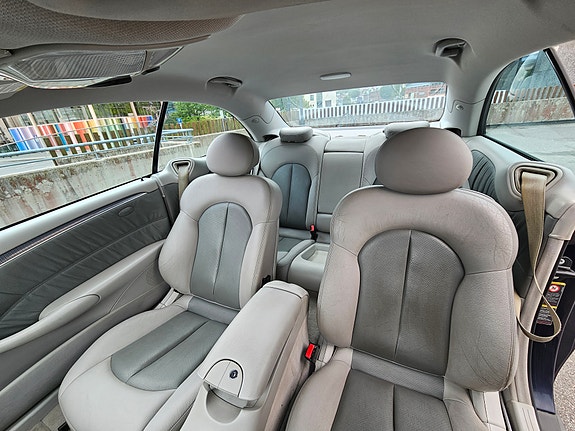 Mercedes-Benz CLK200 20 of 23