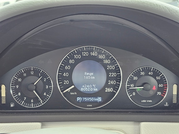 Mercedes-Benz CLK200 23 of 23
