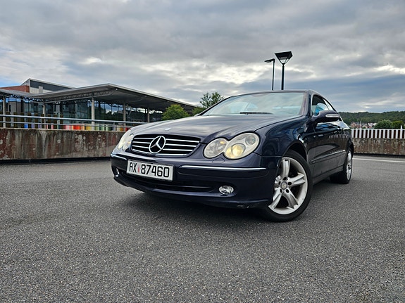 Mercedes-Benz CLK200 2 of 23