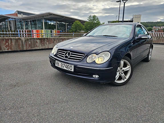 Mercedes-Benz CLK200 17 of 23