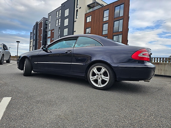 Mercedes-Benz CLK200 6 of 23