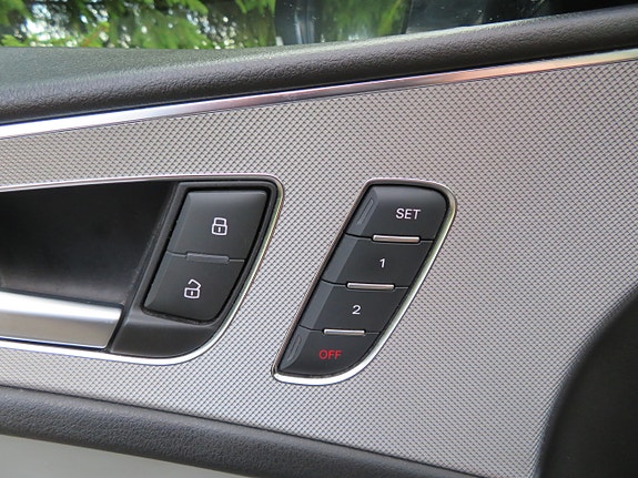 Audi A6 allroad 30 of 30