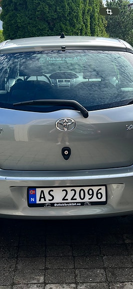 Toyota Yaris 25 of 25