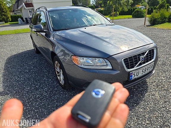 Volvo V70 14 of 14