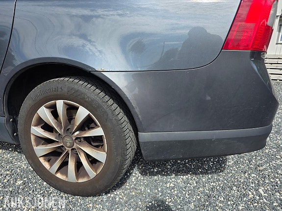 Volvo V70 6 of 14