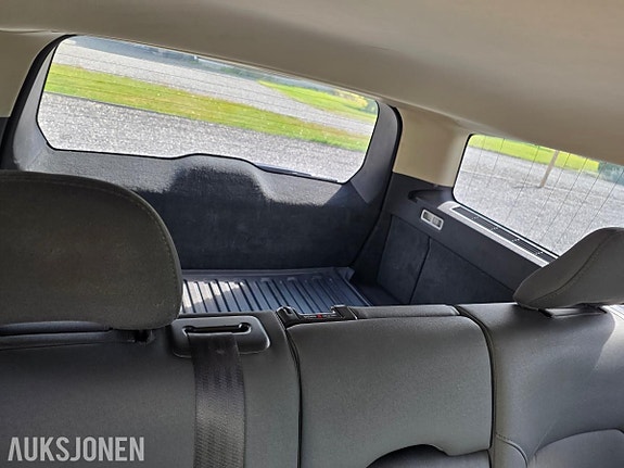 Volvo V70 13 of 14