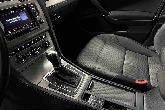 Volkswagen Golf Alltrack 19 of 24