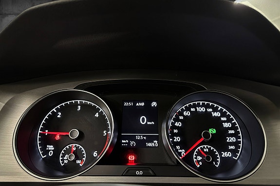 Volkswagen Golf Alltrack 13 of 24